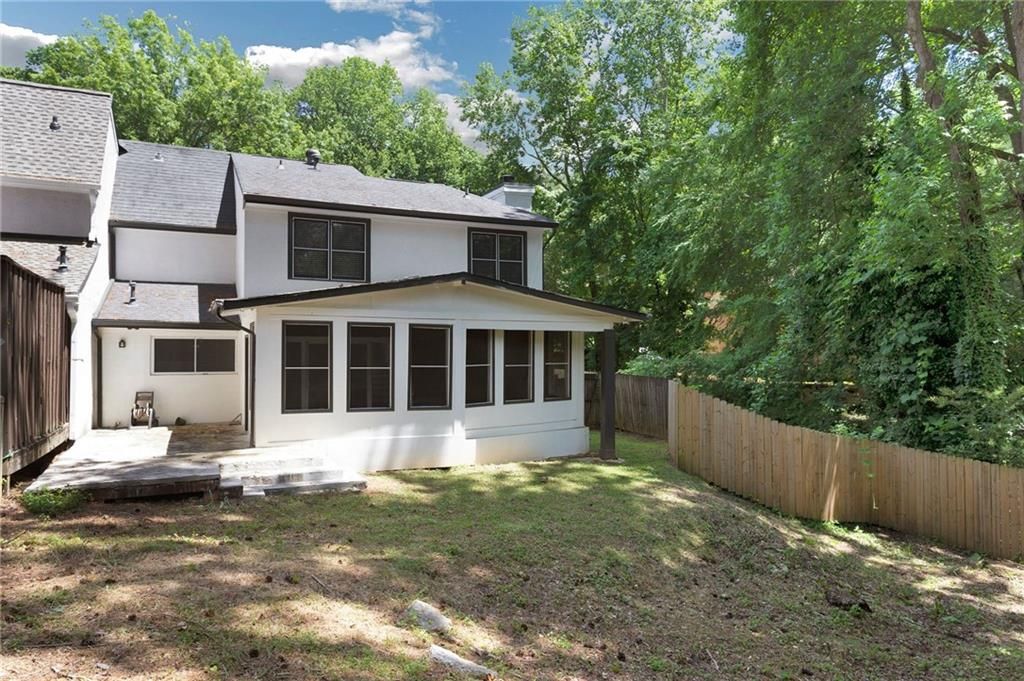 Image 27 of property listing at 1452 Briaroaks Trail NE, Atlanta, GA 30329