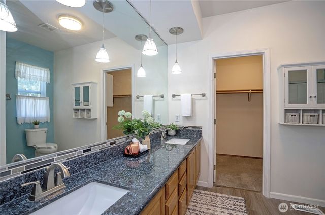 6411 65th Avenue NW, Gig Harbor, WA 98335