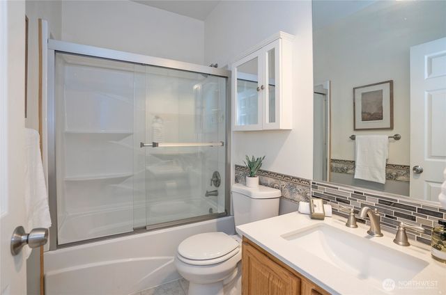 6411 65th Avenue NW, Gig Harbor, WA 98335