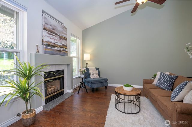 6411 65th Avenue NW, Gig Harbor, WA 98335