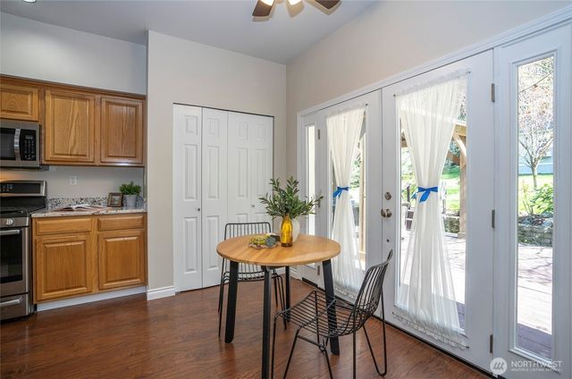 6411 65th Avenue NW, Gig Harbor, WA 98335