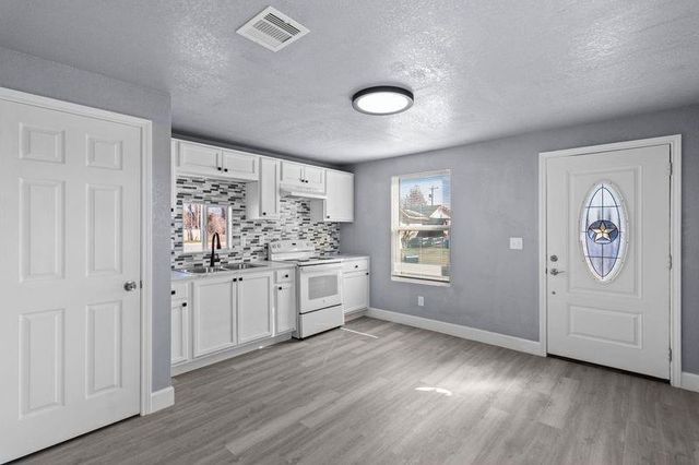 308 Marshall, Angleton, TX 77515