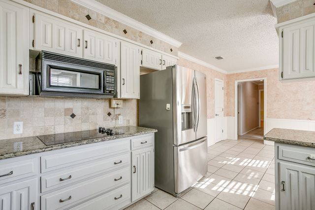 4228 Toledo Avenue, Fort Worth, TX 76133