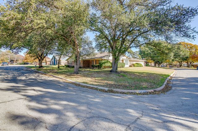 4228 Toledo Avenue, Fort Worth, TX 76133