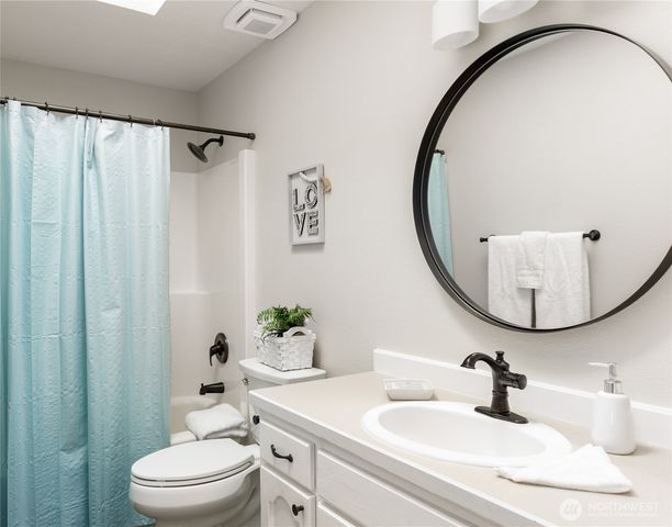 4114 Kingsway, Anacortes, WA 98221