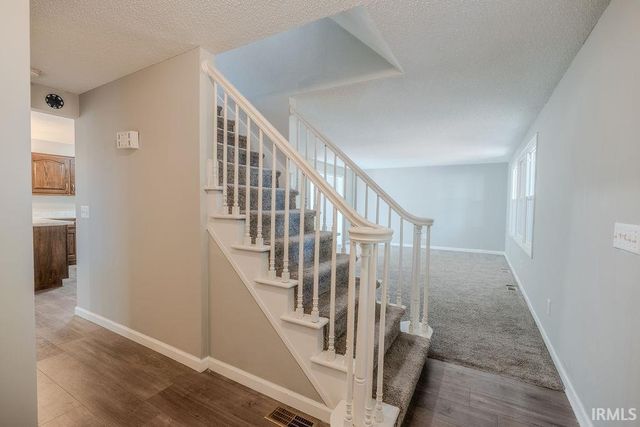 6334 Bennington Drive, Fort Wayne, IN 46815