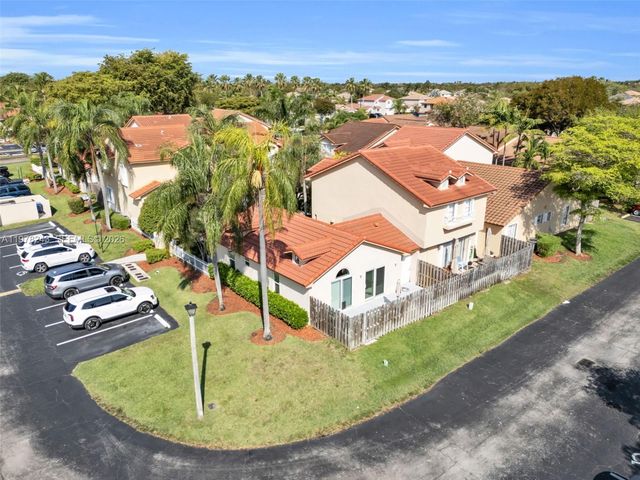 8751 SW 215th Ter, Cutler Bay, FL 33189