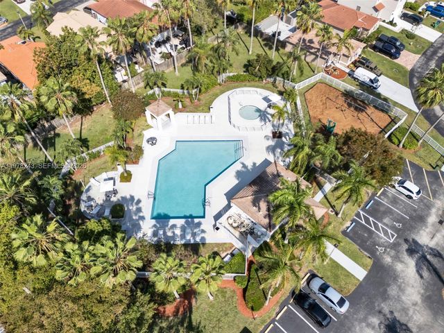 8751 SW 215th Ter, Cutler Bay, FL 33189