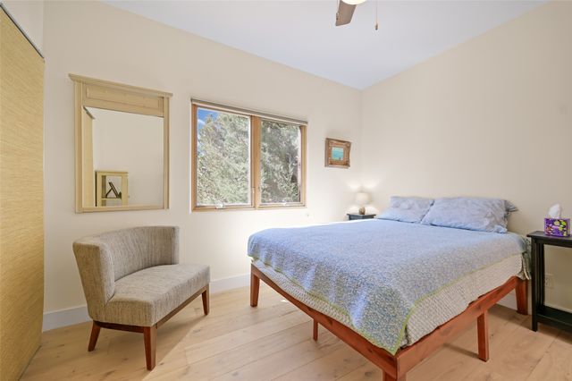 839 Camino Francisca, Santa Fe, NM 87506