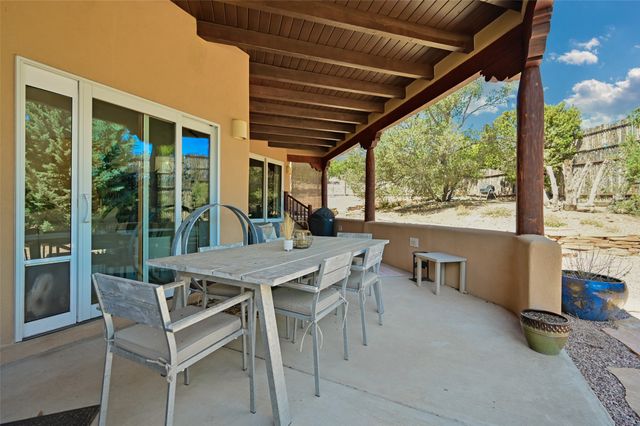 839 Camino Francisca, Santa Fe, NM 87506