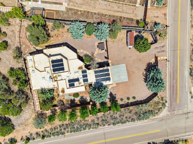 839 Camino Francisca, Santa Fe, NM 87506