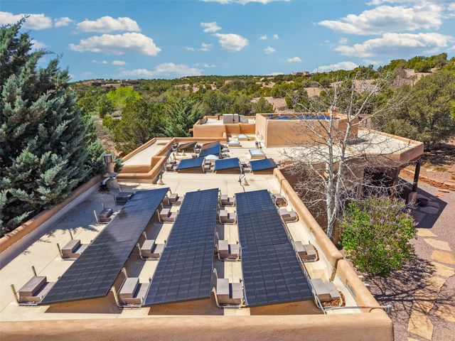 839 Camino Francisca, Santa Fe, NM 87506