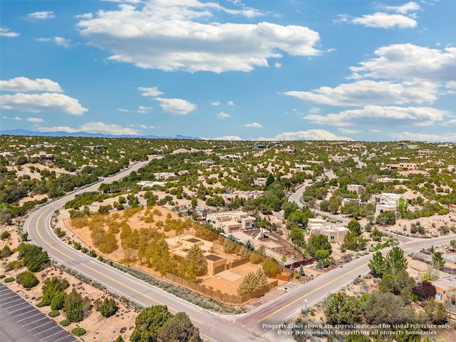 839 Camino Francisca, Santa Fe, NM 87506