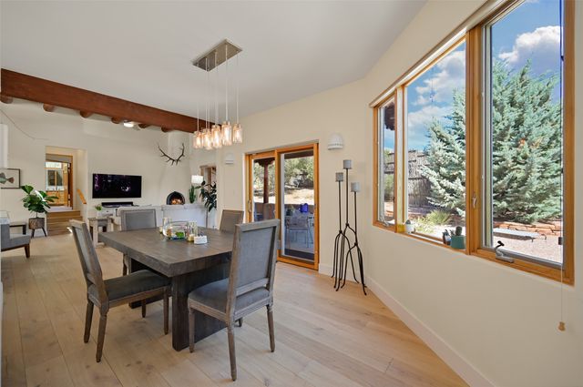 839 Camino Francisca, Santa Fe, NM 87506