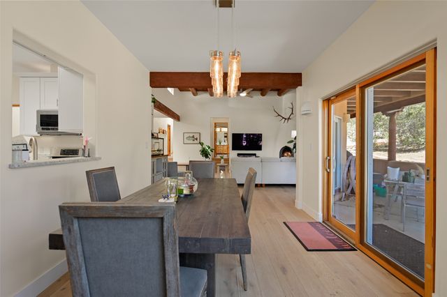 839 Camino Francisca, Santa Fe, NM 87506