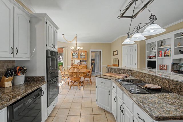 337 REVELL CV, Collierville, TN 38017