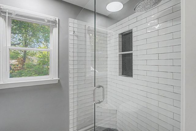 337 REVELL CV, Collierville, TN 38017