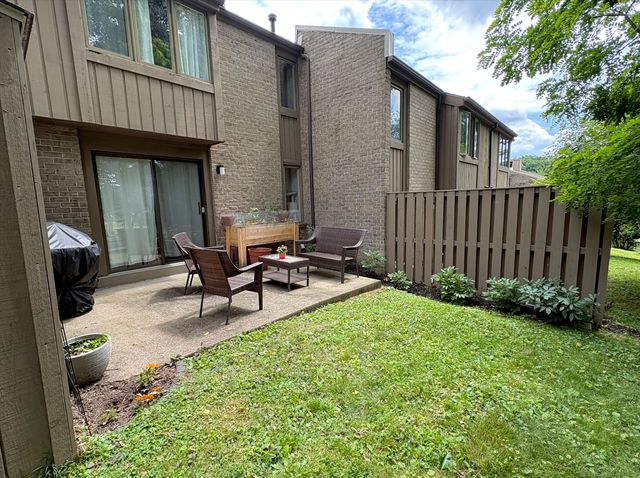 477 Cherry Ct, Ross Twp, PA 15237