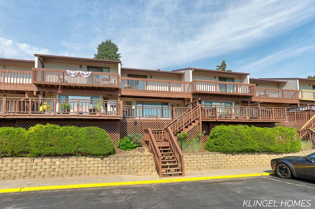 551 Gidley Circle D, Grand Haven, MI 49417