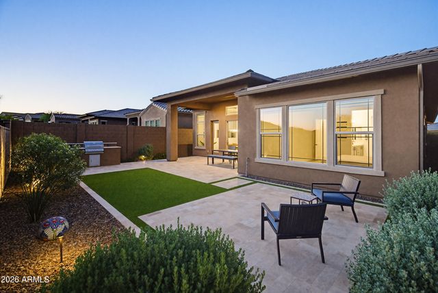 13173 W HORSETAIL Trail, Peoria, AZ 85383