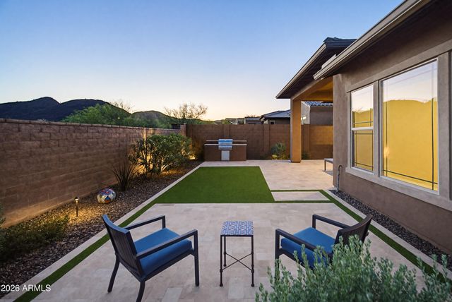 13173 W HORSETAIL Trail, Peoria, AZ 85383