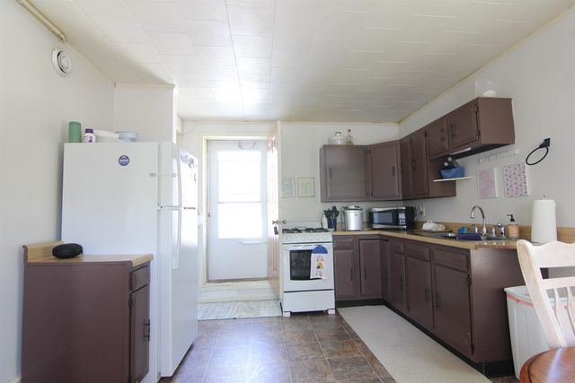 2126-2128 Olive Street, Cedar Falls, IA 50613