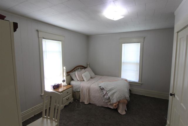 2126-2128 Olive Street, Cedar Falls, IA 50613