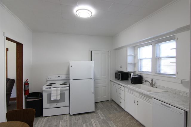 2126-2128 Olive Street, Cedar Falls, IA 50613