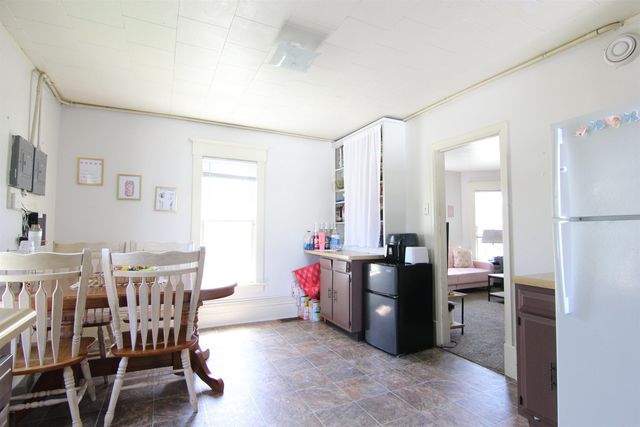 2126-2128 Olive Street, Cedar Falls, IA 50613