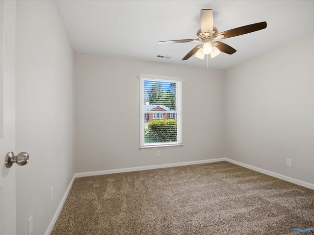 220 Bent Oak Circle, Harvest, AL 35749
