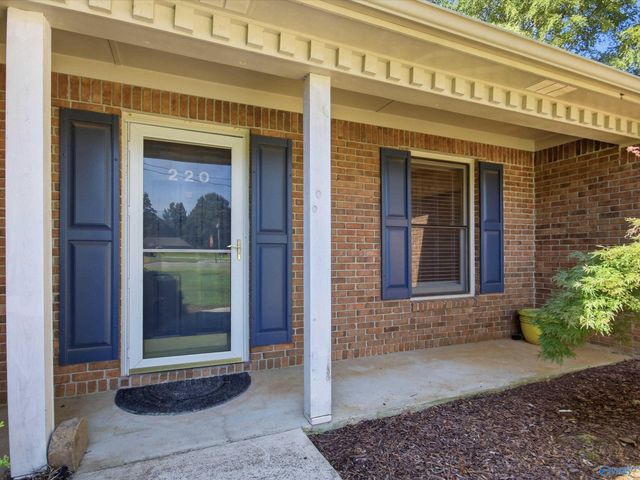 220 Bent Oak Circle, Harvest, AL 35749