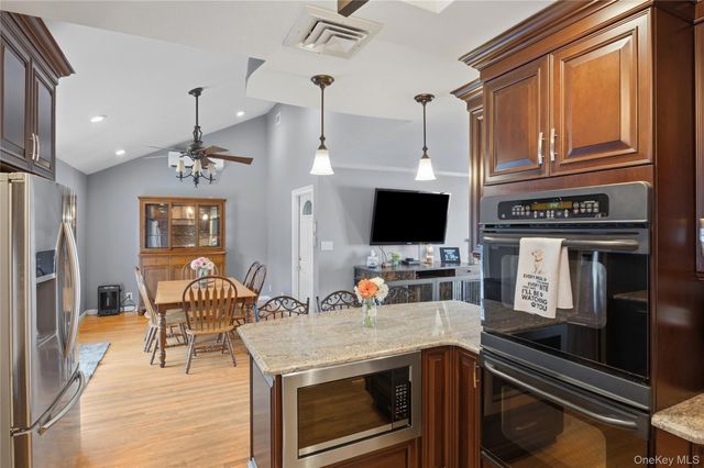 2489 Eileen Road, Oceanside, NY 11572