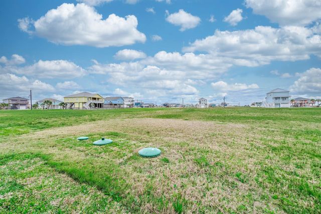 4014 Mitote Drive, Galveston, TX 77554