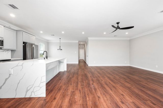 4014 Mitote Drive, Galveston, TX 77554