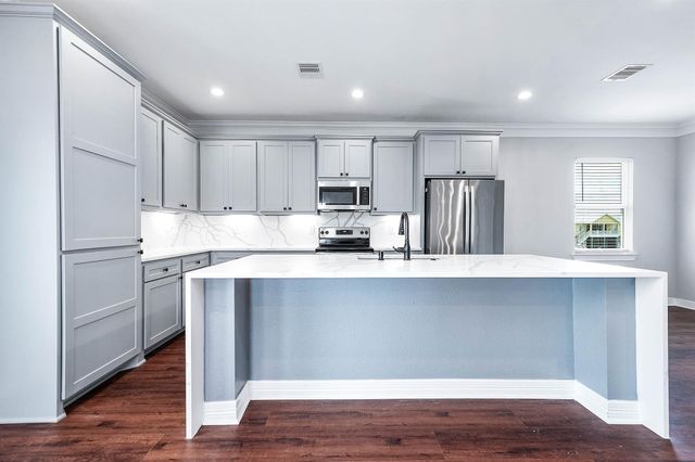 4014 Mitote Drive, Galveston, TX 77554