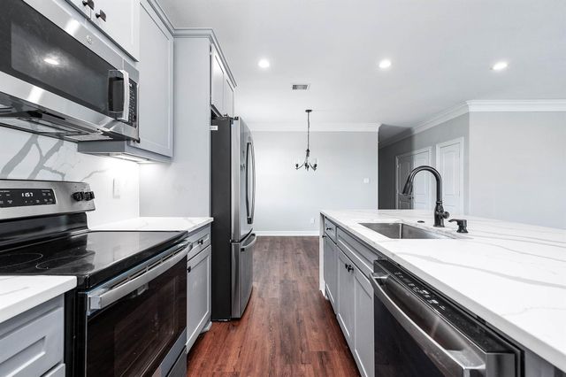 4014 Mitote Drive, Galveston, TX 77554