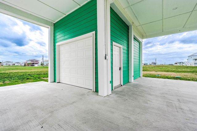 4014 Mitote Drive, Galveston, TX 77554