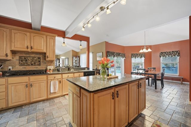 25 Winding Brook Ln., East Longmeadow, MA 01028