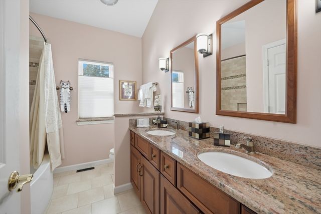 25 Winding Brook Ln., East Longmeadow, MA 01028