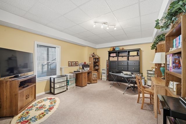 25 Winding Brook Ln., East Longmeadow, MA 01028