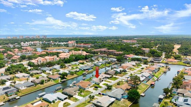 13 CLASSIC COURT S, Palm Coast, FL 32137