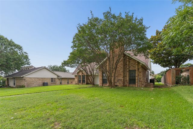 1503 Springtree Circle, Richardson, TX 75082