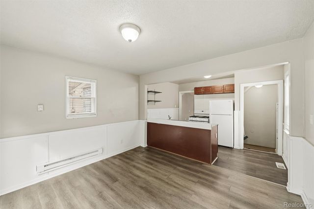 7552 WESTMINSTER Avenue, Warren, MI 48091