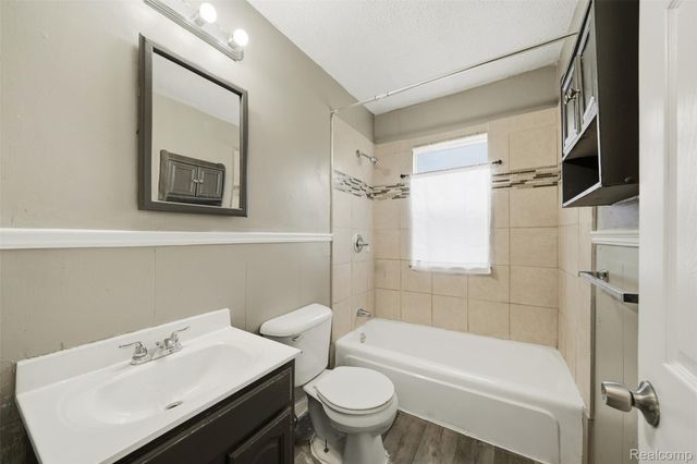 7552 WESTMINSTER Avenue, Warren, MI 48091