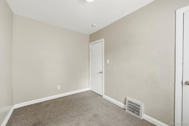 7552 WESTMINSTER Avenue, Warren, MI 48091