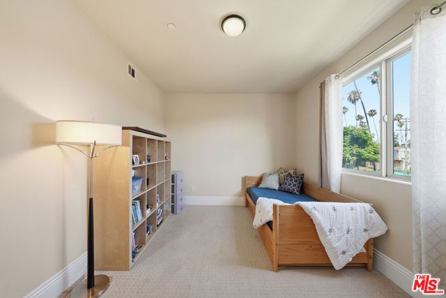 147 N Berendo Street 301, Los Angeles, CA 90004