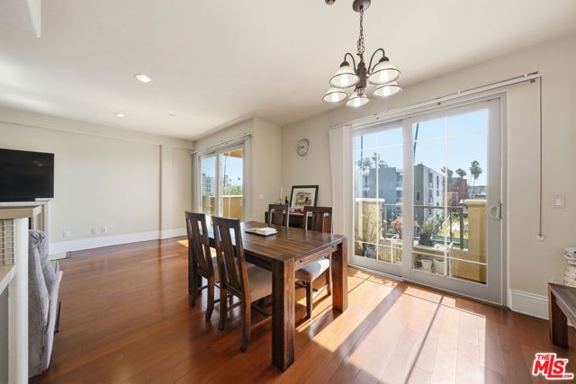 147 N Berendo Street 301, Los Angeles, CA 90004