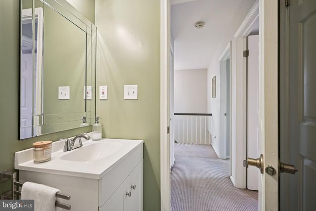 111 WAGONWHEEL CT, Marlton, NJ 08053