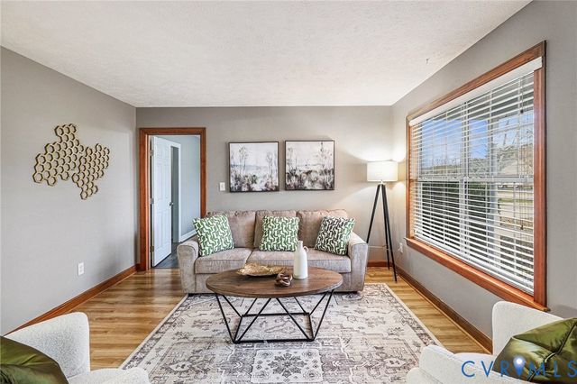 993 Chelsea Run, West Point, VA 23181