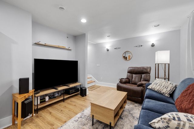 47 Bridge St 1, Salem, MA 01970